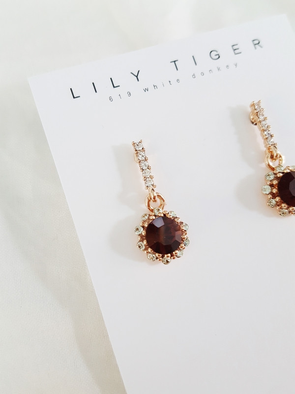 Cubic bling earrings Silver handbag Vintage access