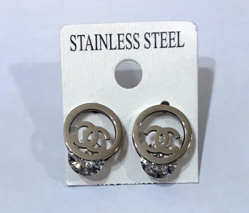 CC Round Earrings 6 species Beautiful Winter Logo 