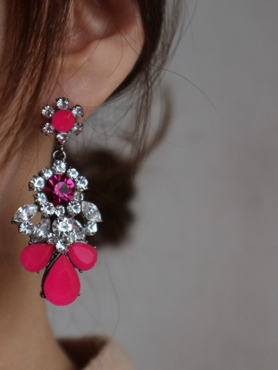titaniumpost hot pink vintage bald earrings P0683 