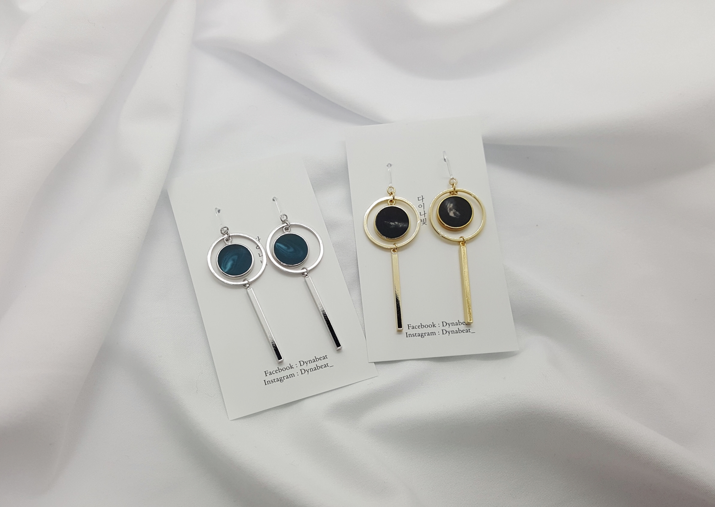 Dyna Light Neptune Drop Earrings Luxurious Silicon