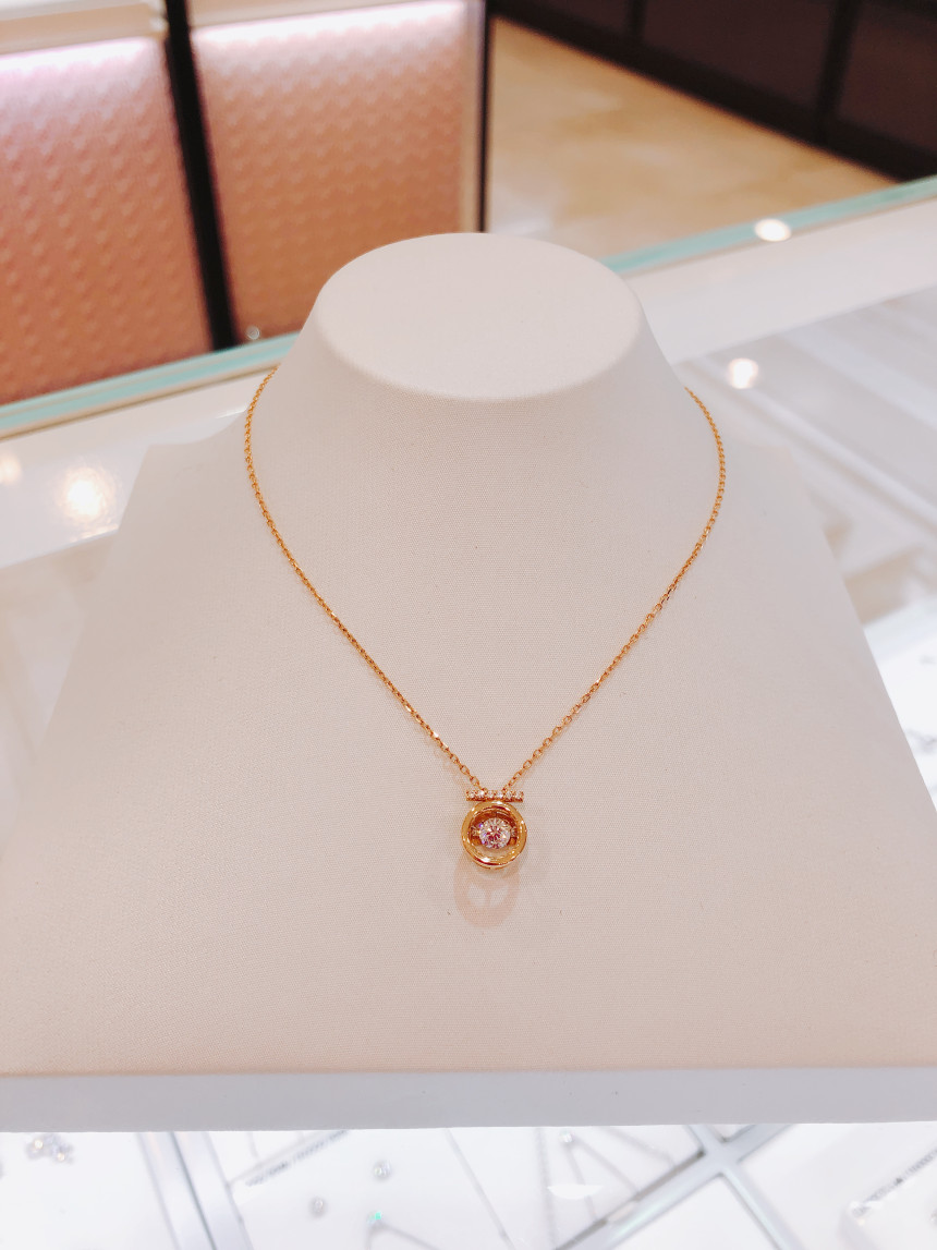 Stonehenge 14K Dancing Stellar Necklace D0004