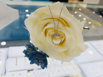 Stonehenge White Gold i0077 Romantic Gorgeous Jewe