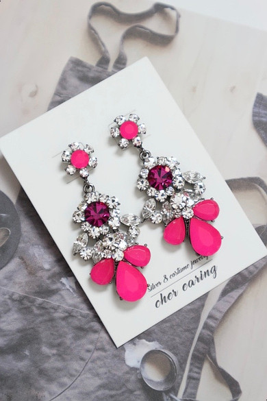 titaniumpost hot pink vintage bald earrings P0683 