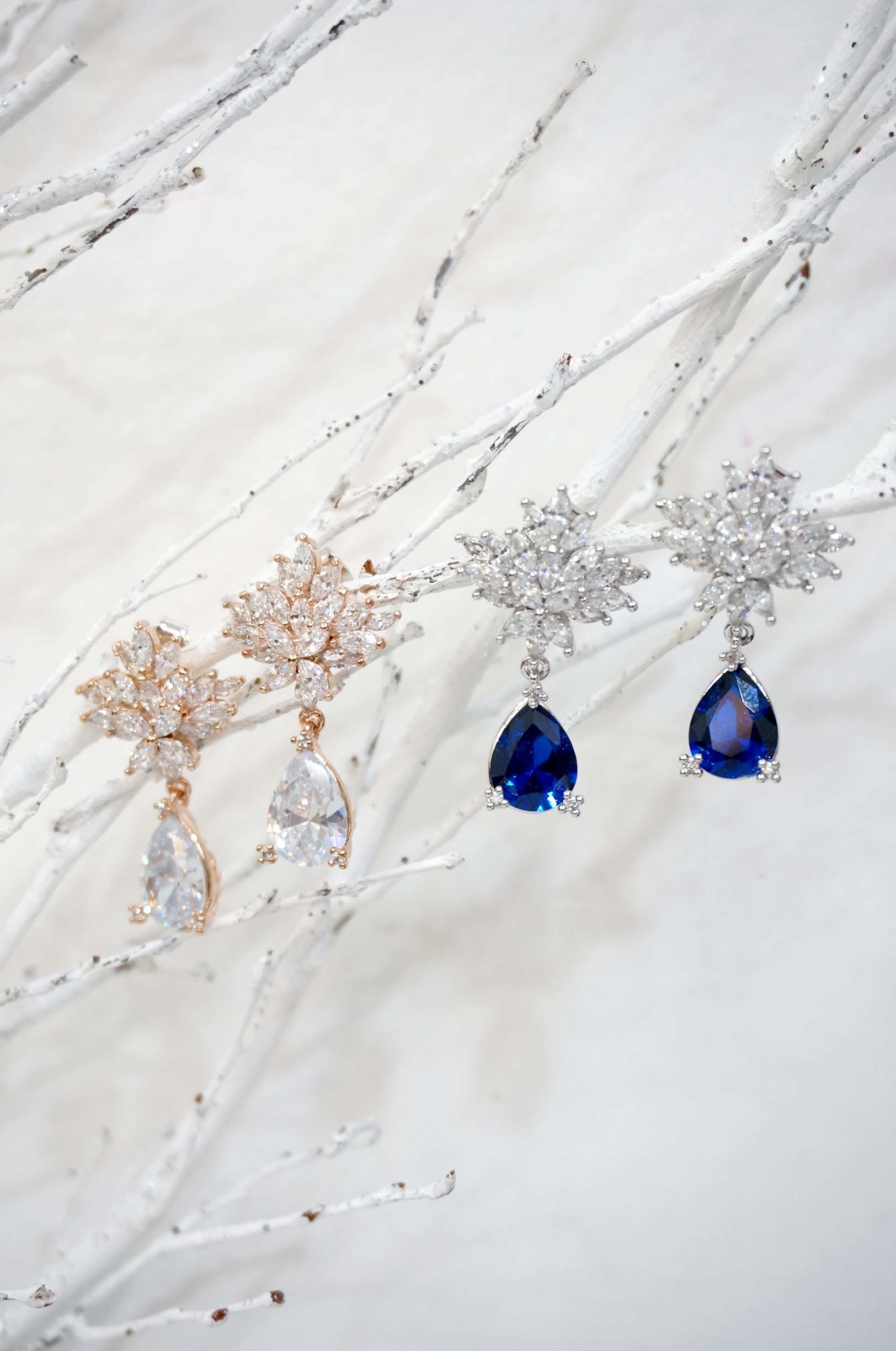 Snow Queen Drop Drop Earrings Bright luxurious uni