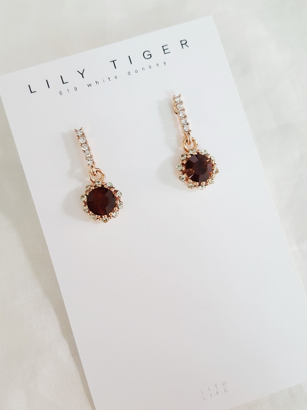 Cubic bling earrings Silver handbag Vintage access