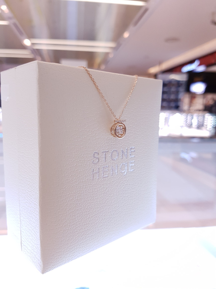 14K Dancing Stone Stellar Necklace D0004