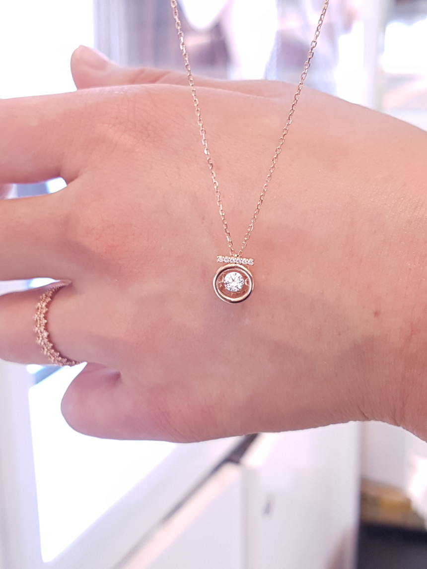 14K Dancing Stone Stellar Necklace D0004