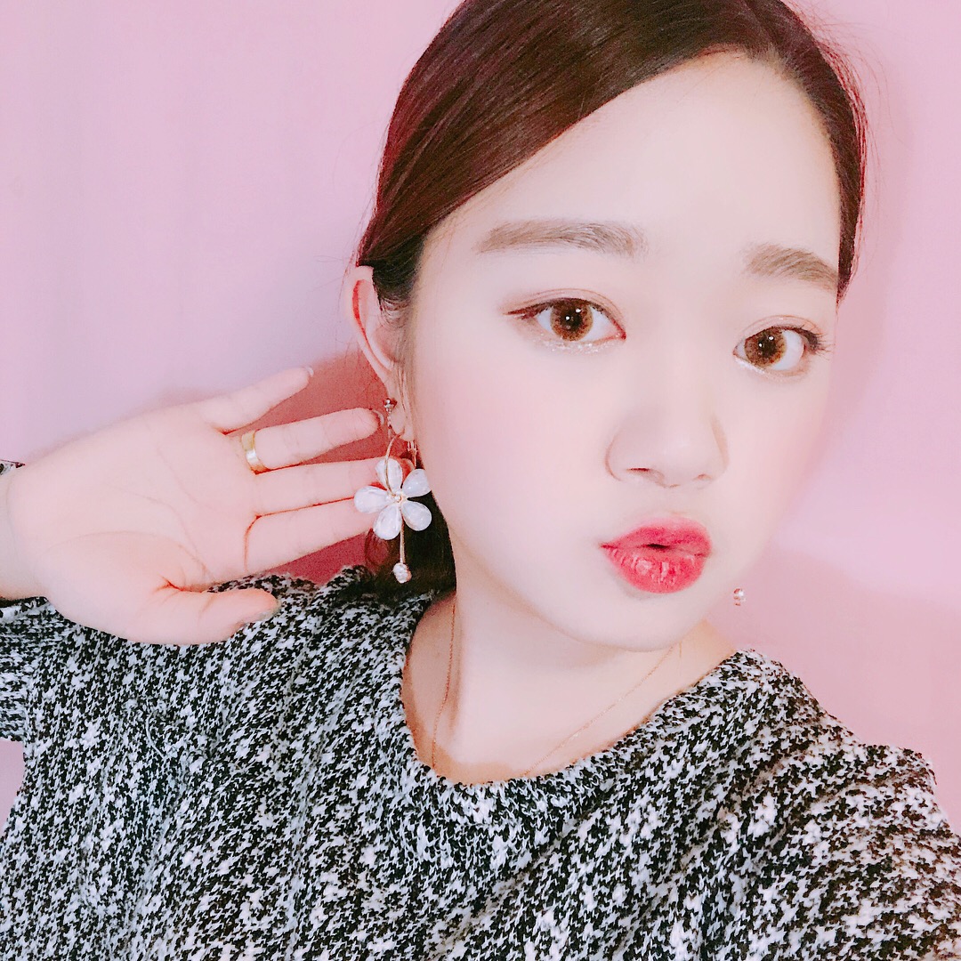 White Ling Flower Lingerie Stylish Lovely Cody Lin