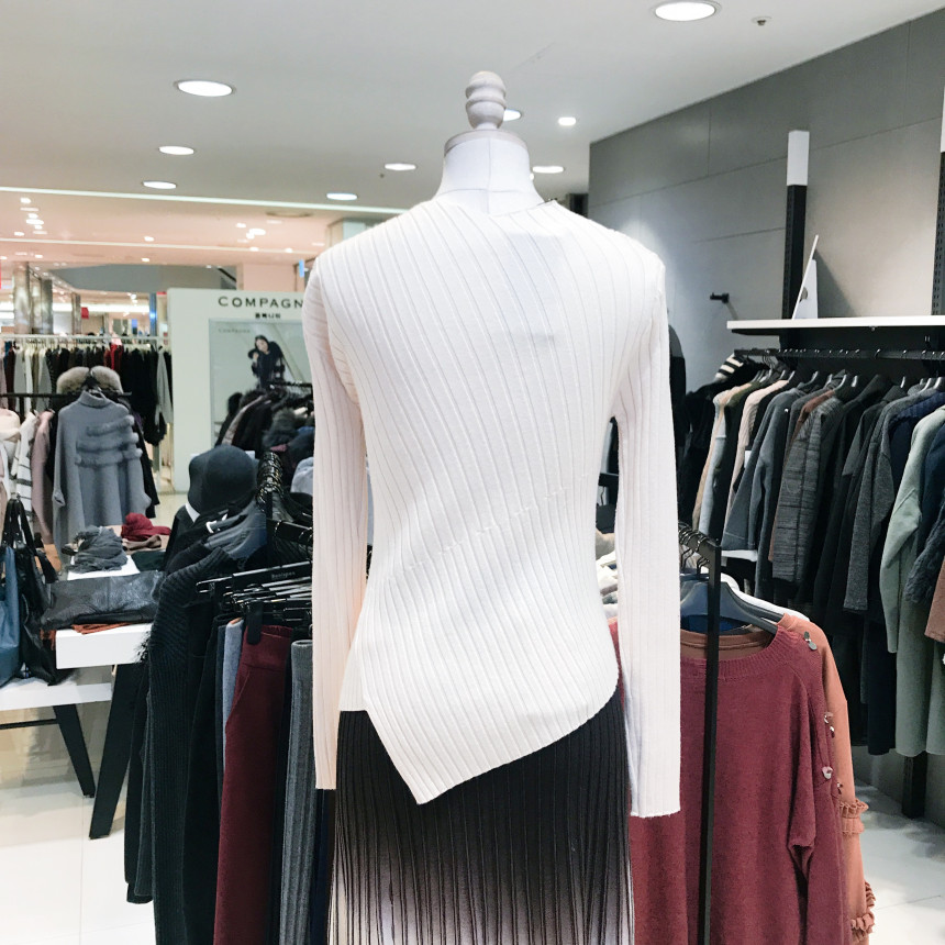 <b><p>Bonnie Sparks Unorgazed Kt T-Shirt BW12KP050</p></b><b><p>見るとスパークス 斜線組織アンバランスニットシャツ BW12KP050 チョルチ</p></b><br /><br /><p align='center'>