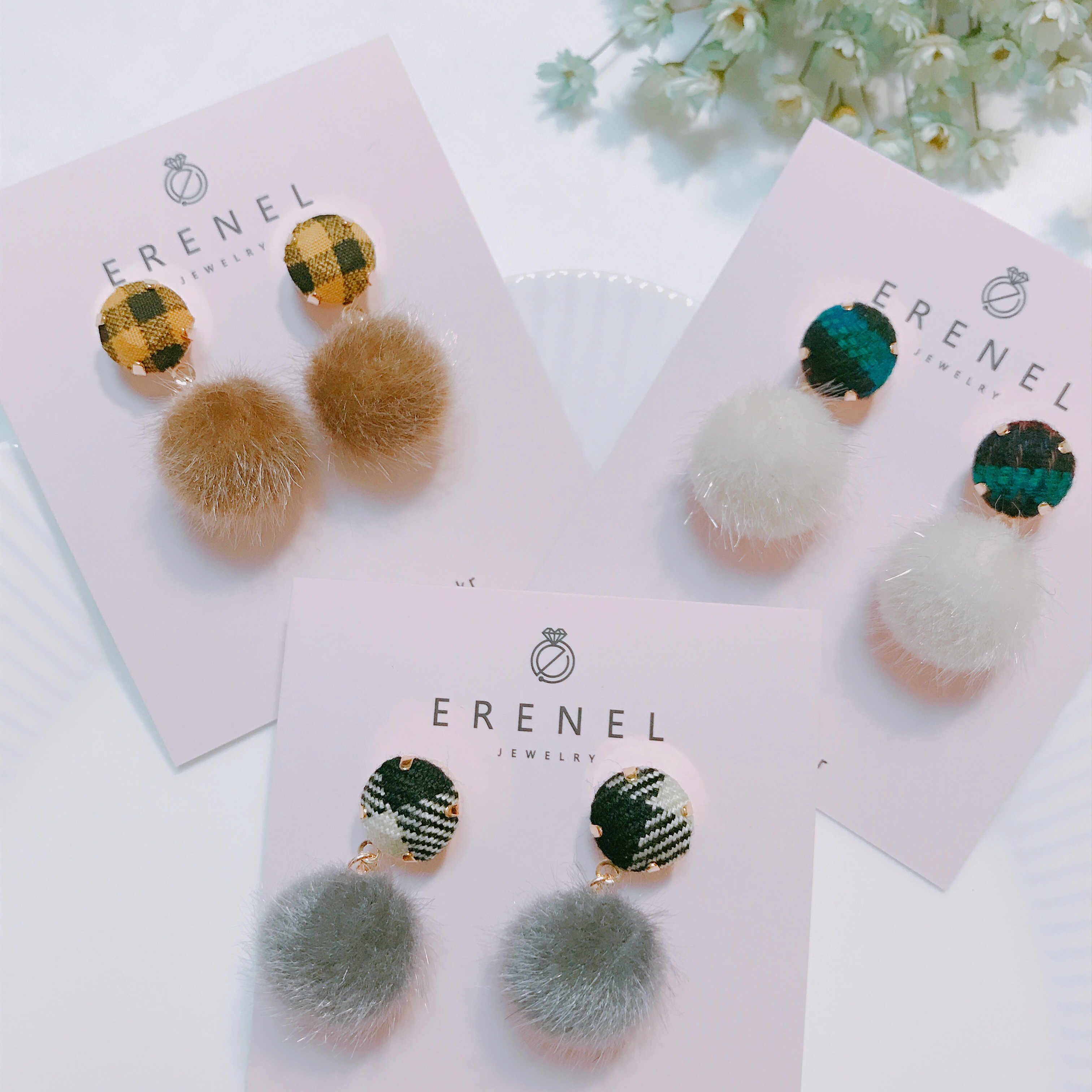 Check button foam form winter earrings 3color drop