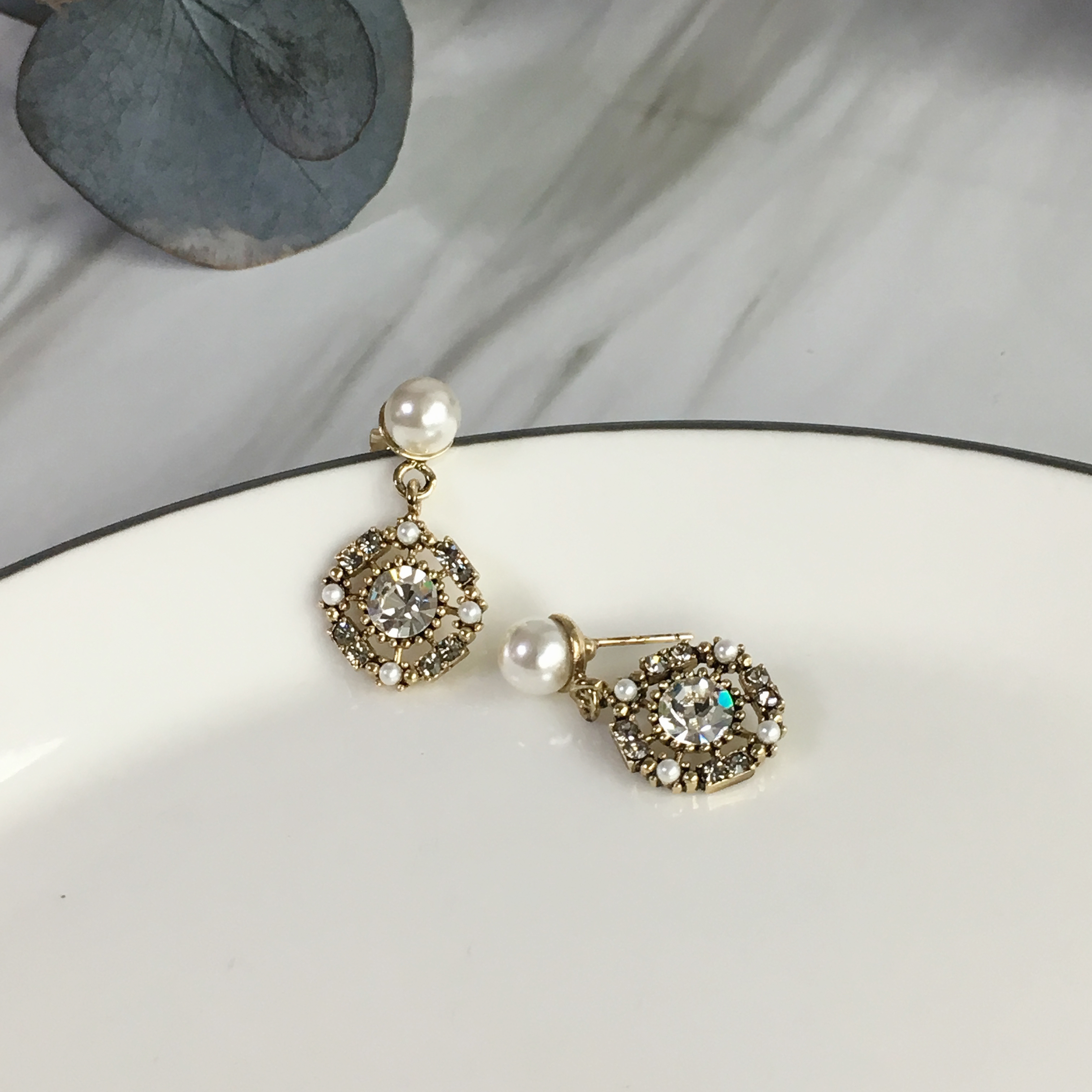Two-Hued Antique Pearl Cubic Drop Earrings Vintage