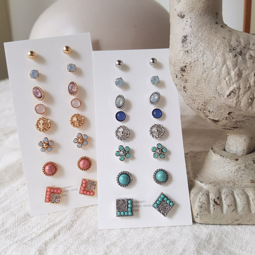 <b><p>Daily Mini opal 16 pieces set earrg Mull</p></b><b><p>デイリーミニ オパール 16ピース セット イヤリング 遠いスタイル コーディネート</p></b><br /><br /><p align='center'>