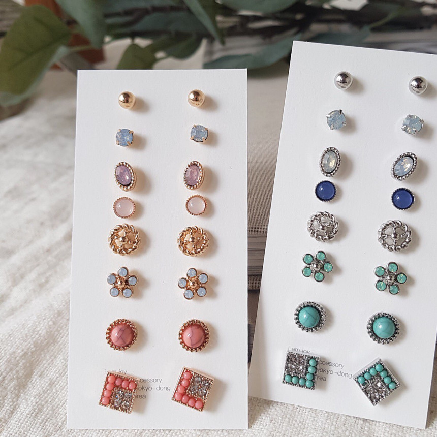 <b><p>Daily Mini opal 16 pieces set earrg Mull</p></b><b><p>デイリーミニ オパール 16ピース セット イヤリング 遠いスタイル コーディネート</p></b><br /><br /><p align='center'>