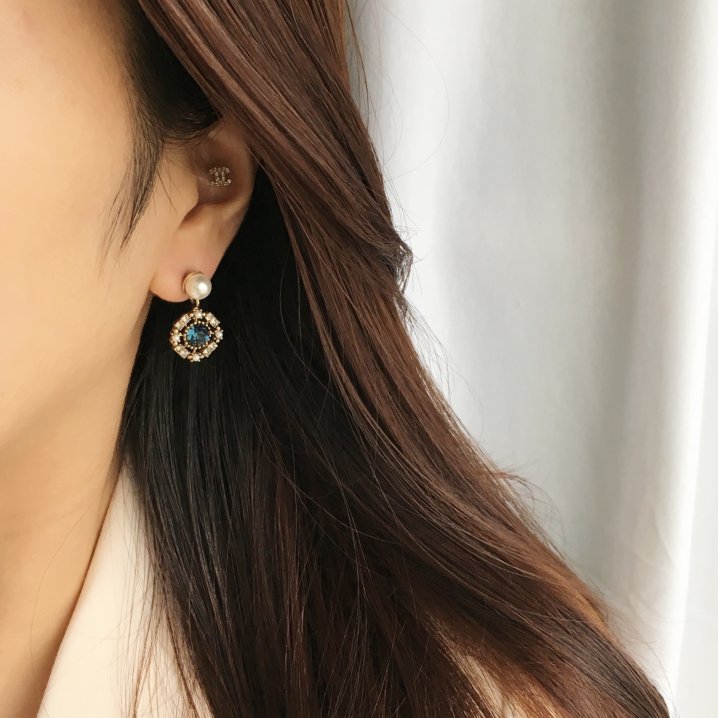 Two-Hued Antique Pearl Cubic Drop Earrings Vintage