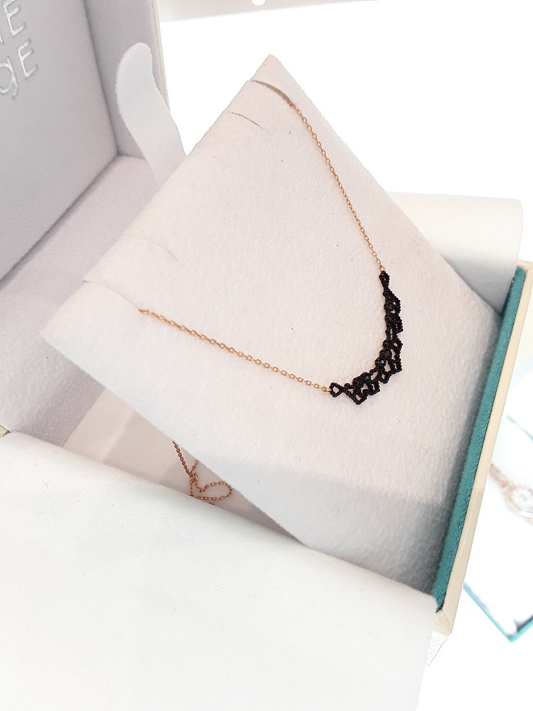 Stonehenge Rose Gold Necklace T0460 Chic modern de