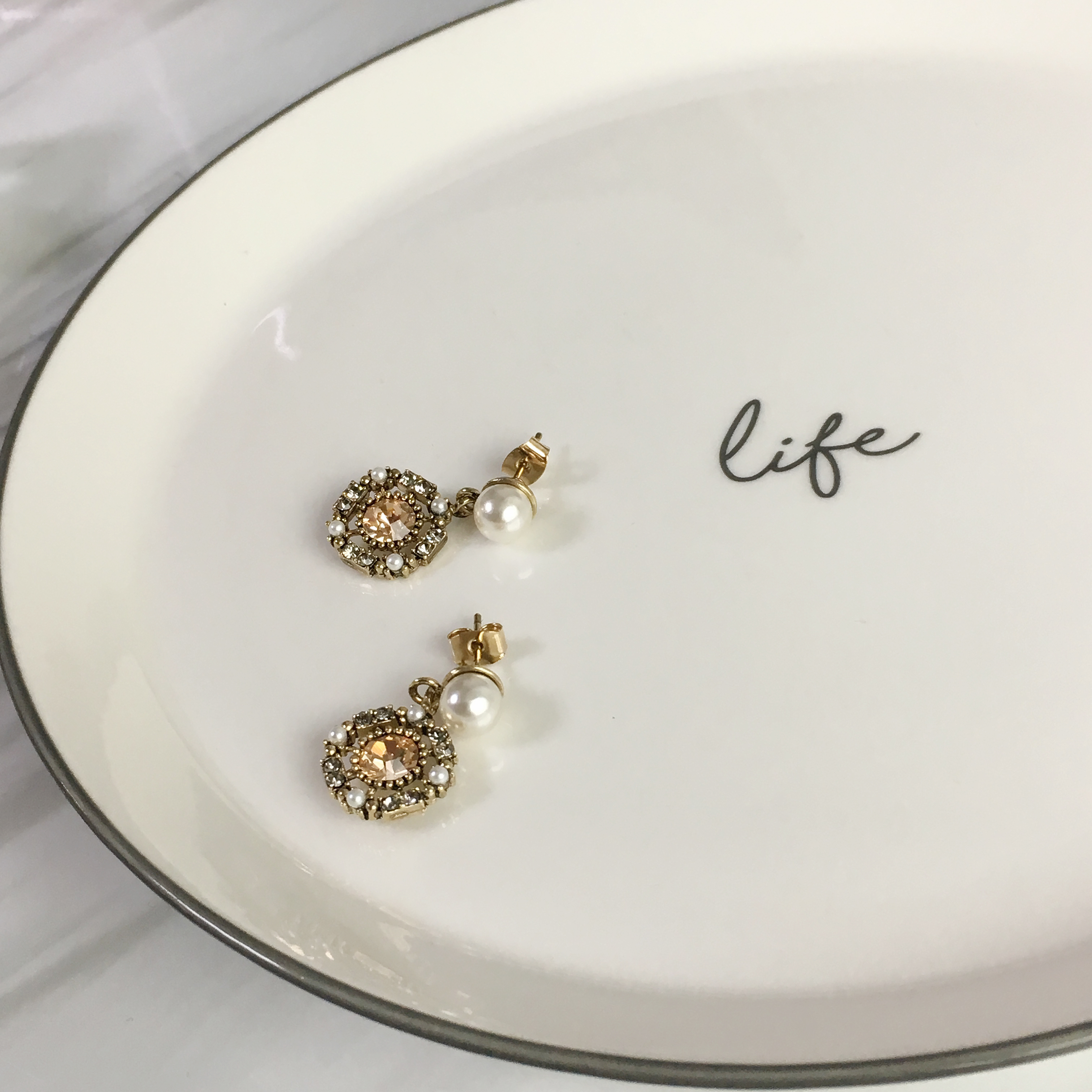 Two-Hued Antique Pearl Cubic Drop Earrings Vintage