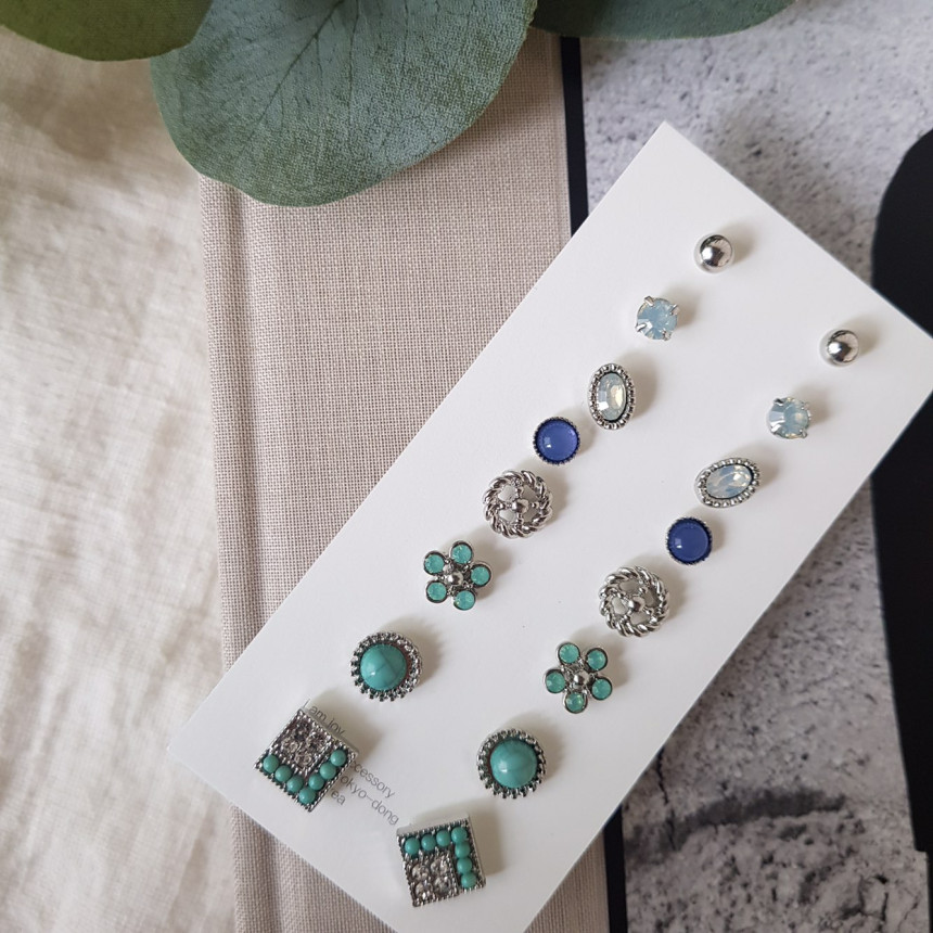 <b><p>Daily Mini opal 16 pieces set earrg Mull</p></b><b><p>デイリーミニ オパール 16ピース セット イヤリング 遠いスタイル コーディネート</p></b><br /><br /><p align='center'>