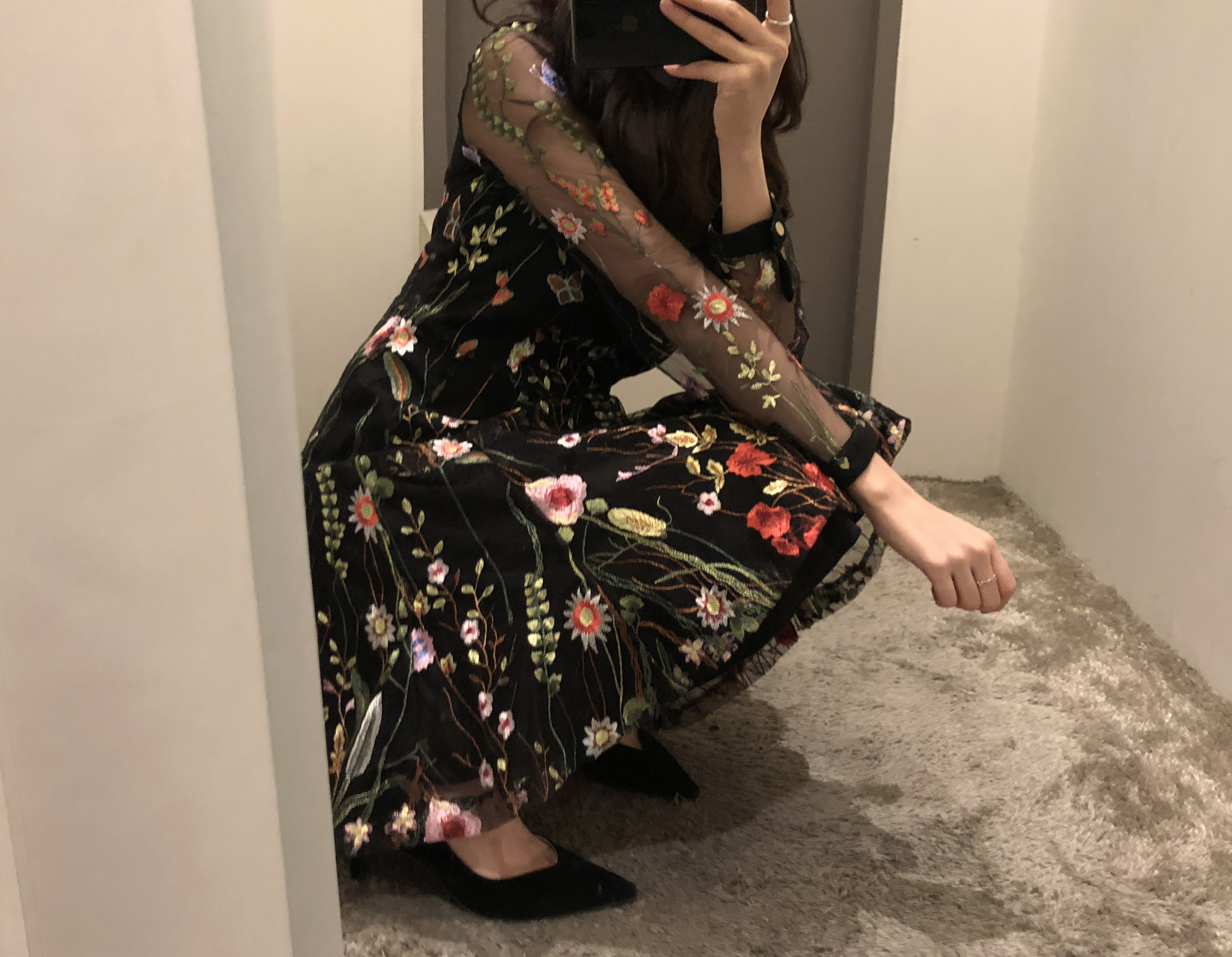 Yuju lace dress Dressed in a relaxed atmosphere Lo