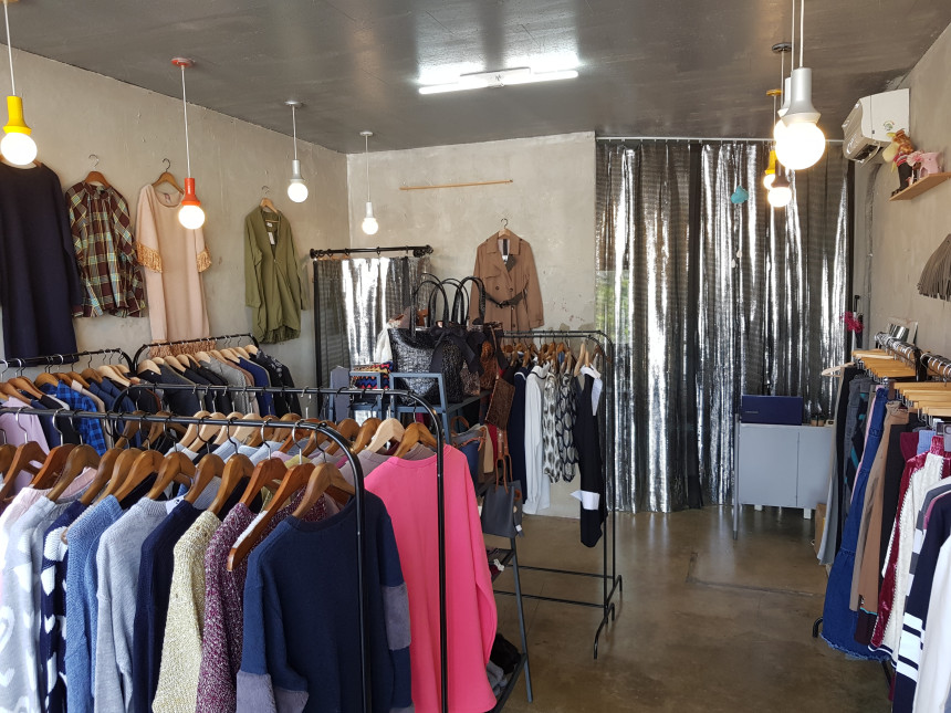 <b><p>Suit Casual Shoulder Bag Jewely Dai Puffy</p></b><b><p>スーツカジュアルショルダーバッグジュエルデイリーショーポベク20女性のバッグ30代</p></b><br /><br /><p align='center'>