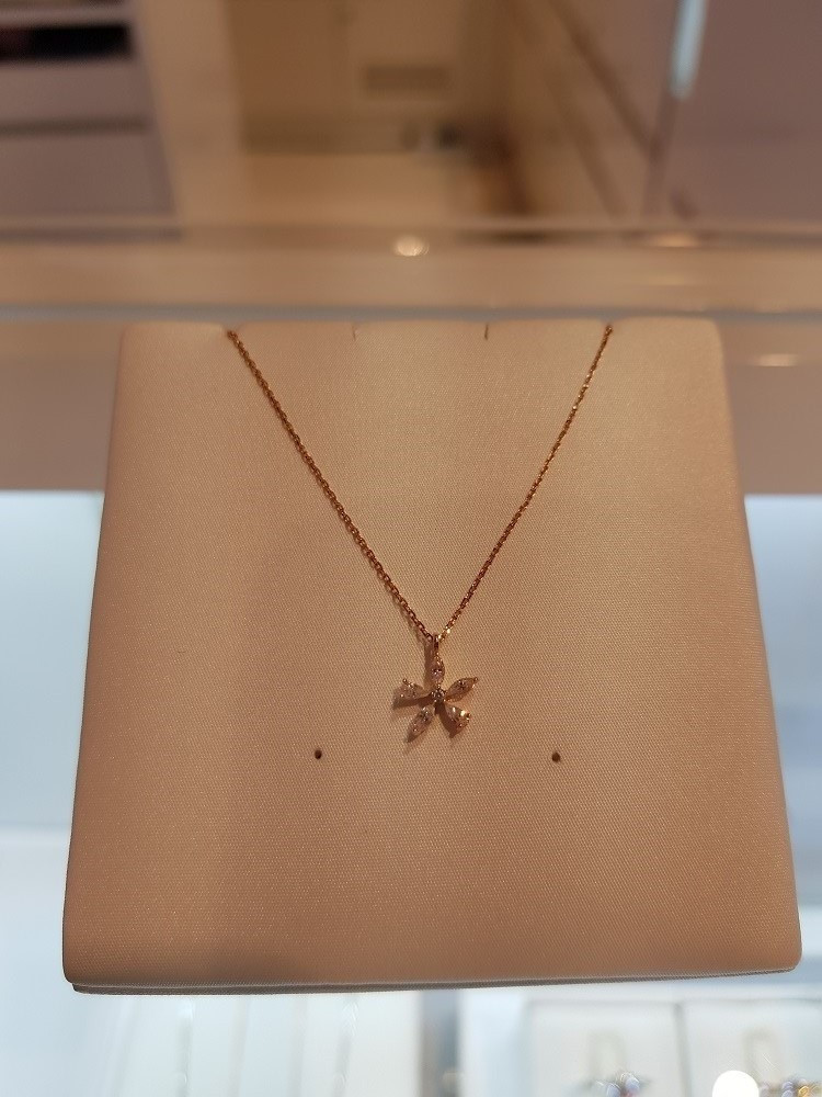 Stonehenge Rose Gold Fairy Star Flower Necklace I0