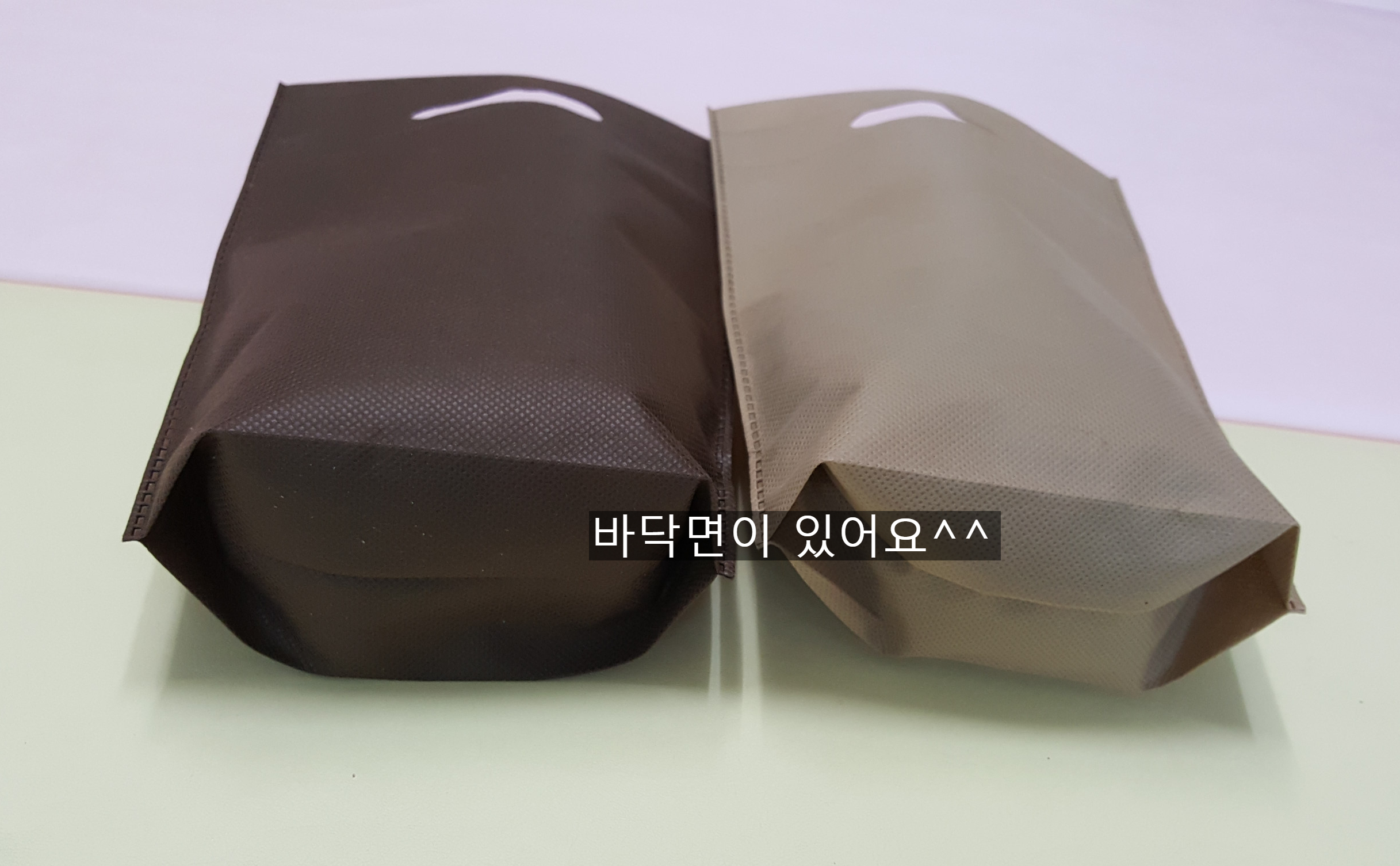 <b><p>Non-woven bags Shopping es Pocket mar Bass</p></b><b><p>不織布バッグショッピングバッグシューズポケットマーケットバスケットダストバックフレーム写真館ハンドル</p></b><br /><br /><p align='center'>