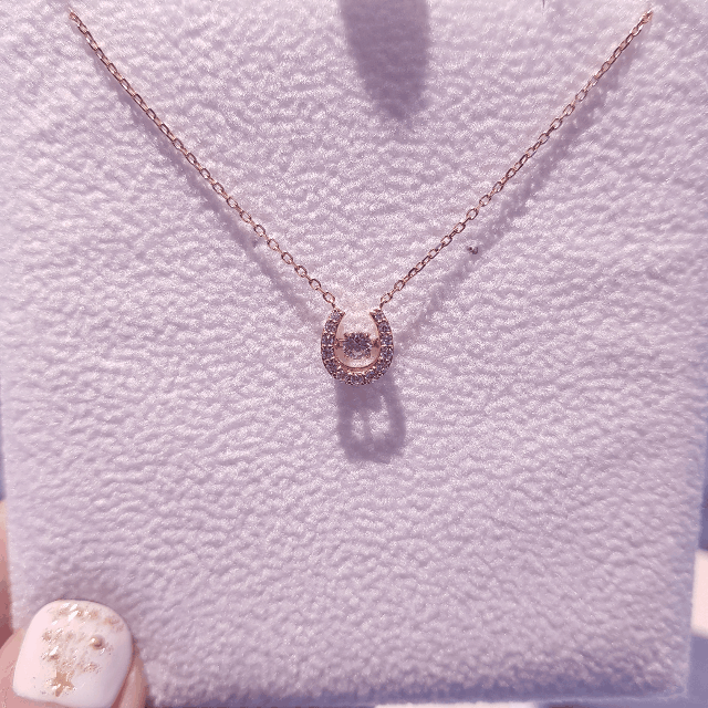 Stonehenge 14k Dancing Horseshoe Necklace D0003