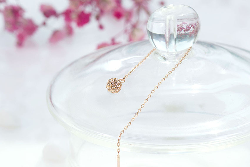 <b><p>sparkle Mirror ball Long Dp Eris 14k gold</p></b><b><p>光沢 ミラーボール ロングドロップピアス 14k金 チェーン きれいな 女性 Kシンプル</p></b><br /><br /><p align='center'>