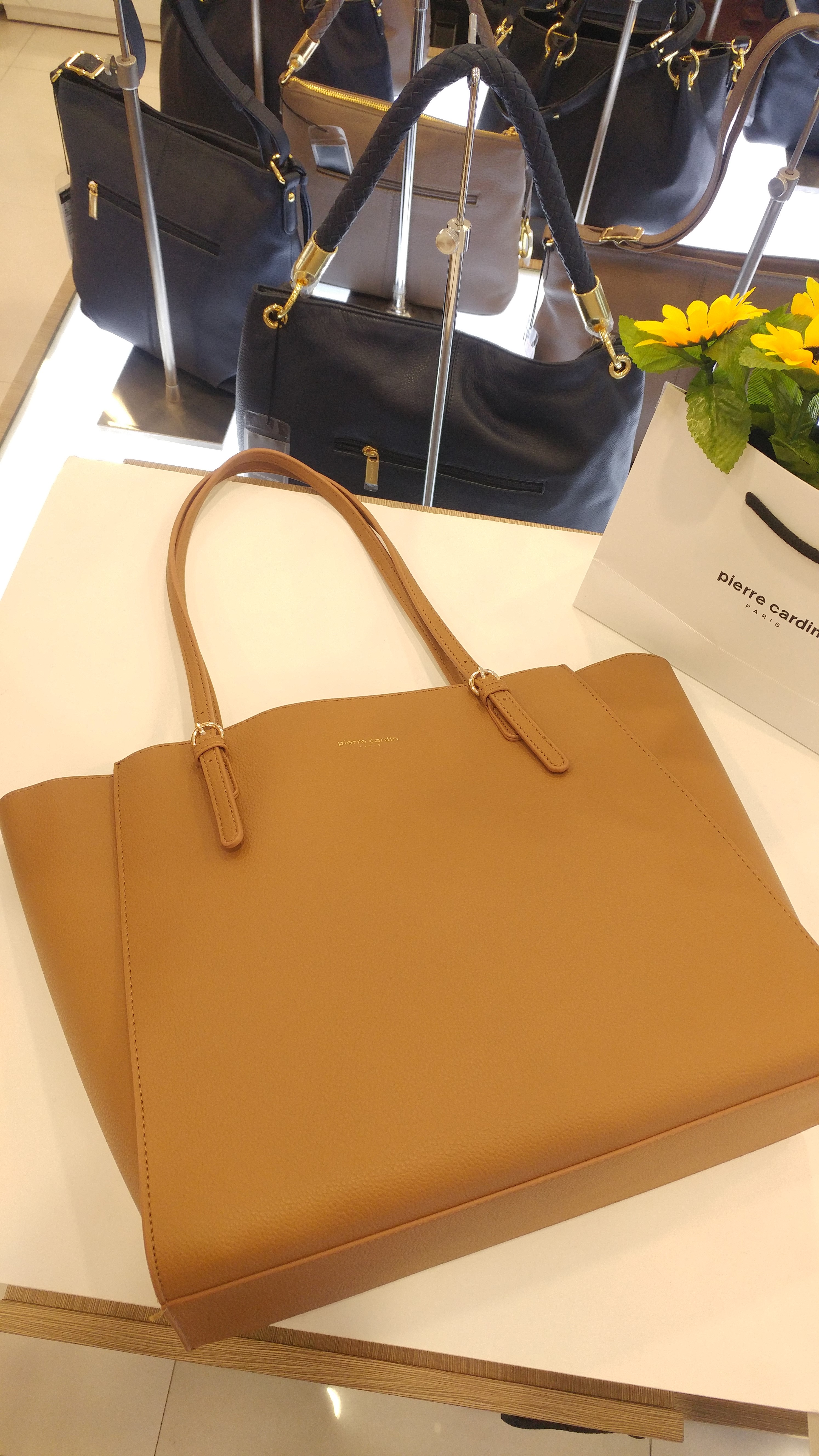 <b><p>Pierre Cardin should bag 01H1280Y8 Entrance</p></b><b><p>ピエールカルダンショルダーバッグショーポベク01H1280Y8入学式卒業式女の子カジュアルバックラブ</p></b><br /><br /><p align='center'>