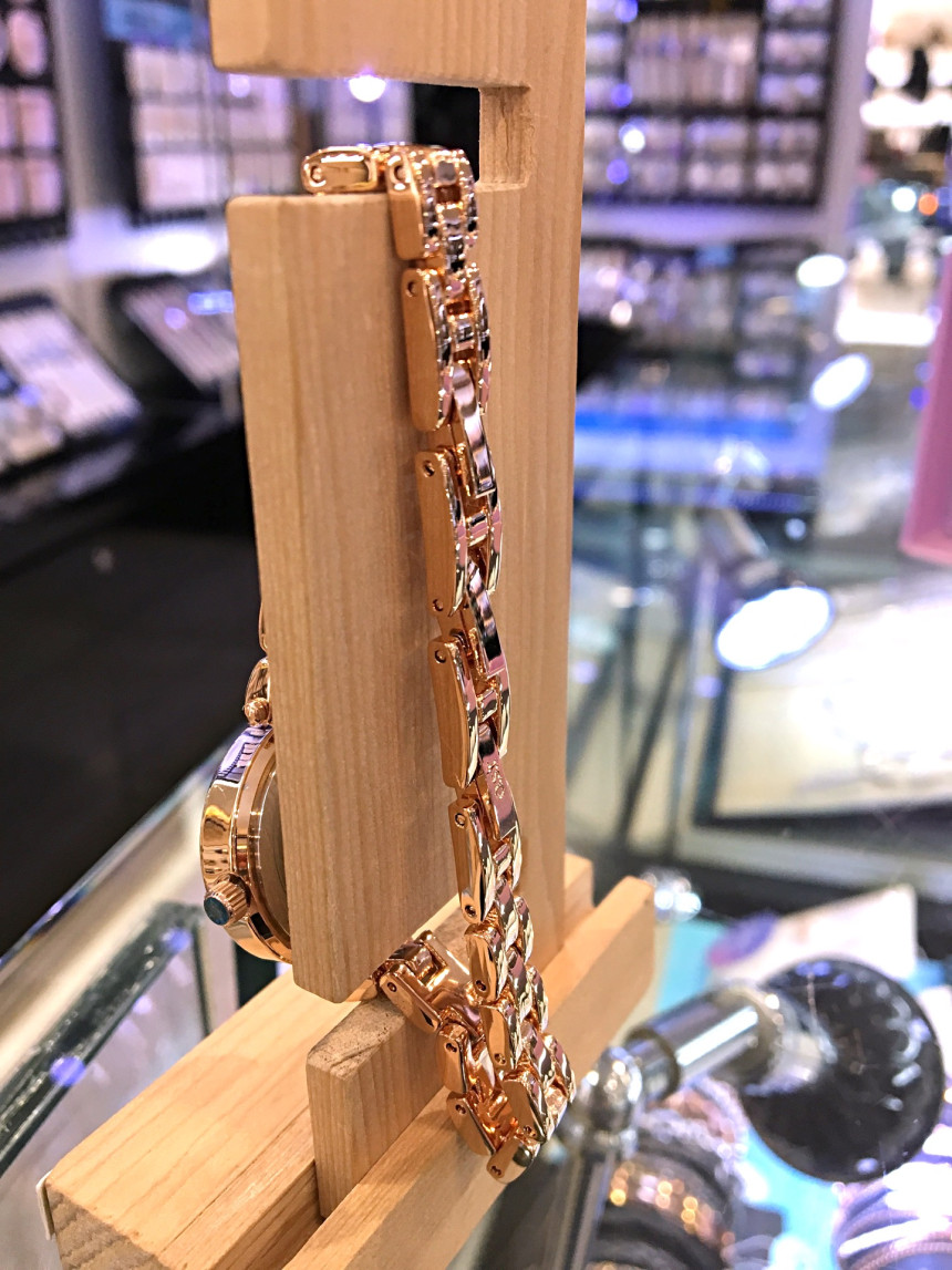 <b><p>OST Sailor Moon Metal Watch OTW118114TPP</p></b><b><p>OST セーラームーンメタル時計 OTW118114TPP スタイリッシュシティルック</p></b><br /><br /><p align='center'>