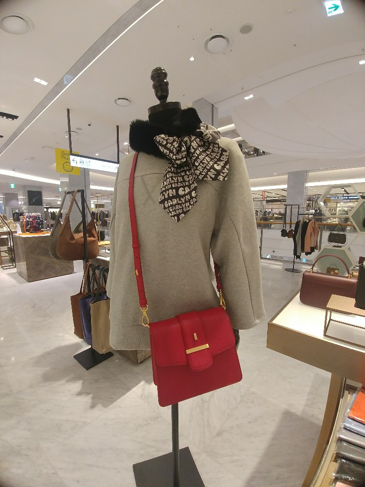 <b><p>Carlin New Hester Back H77362010 Atndance</p></b><b><p>カーリンニューヘスターバックH77362010出勤ファッション卒業式キュートミニサイズのクロスバック</p></b><br /><br /><p align='center'>