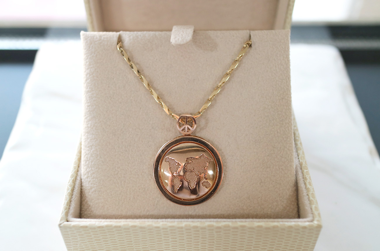 18k Map Pendant 14k Men's Necklace Charm Pink G