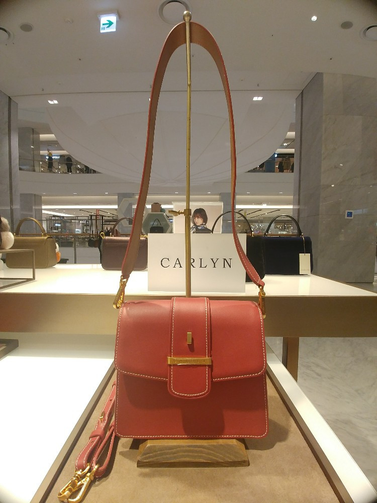 <b><p>Carlin New Hester Back H77362010 Atndance</p></b><b><p>カーリンニューヘスターバックH77362010出勤ファッション卒業式キュートミニサイズのクロスバック</p></b><br /><br /><p align='center'>