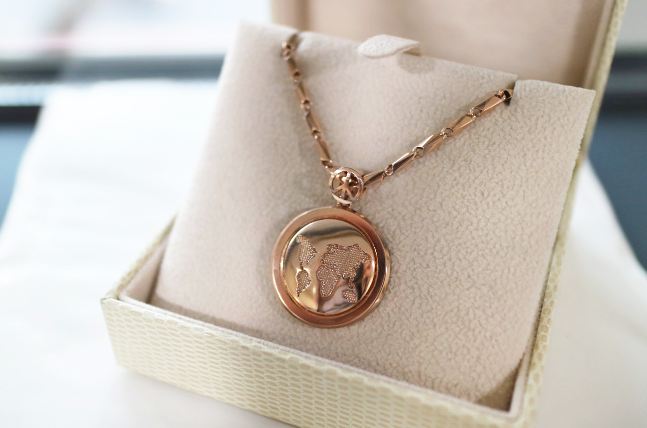 18k Map Pendant 14k Men's Necklace Charm Pink G