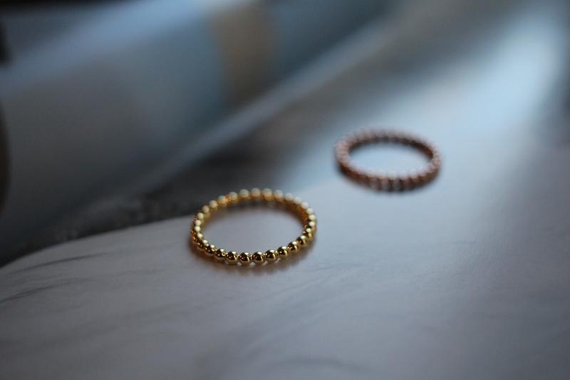 <b><p>rose White Yellow gold Plad Lered ring 3cor</p></b><b><p>ローズ ホワイト イエ ゴールド メッキ 重ね着 リング 3色 女性シルバー 20代</p></b><br /><br /><p align='center'>