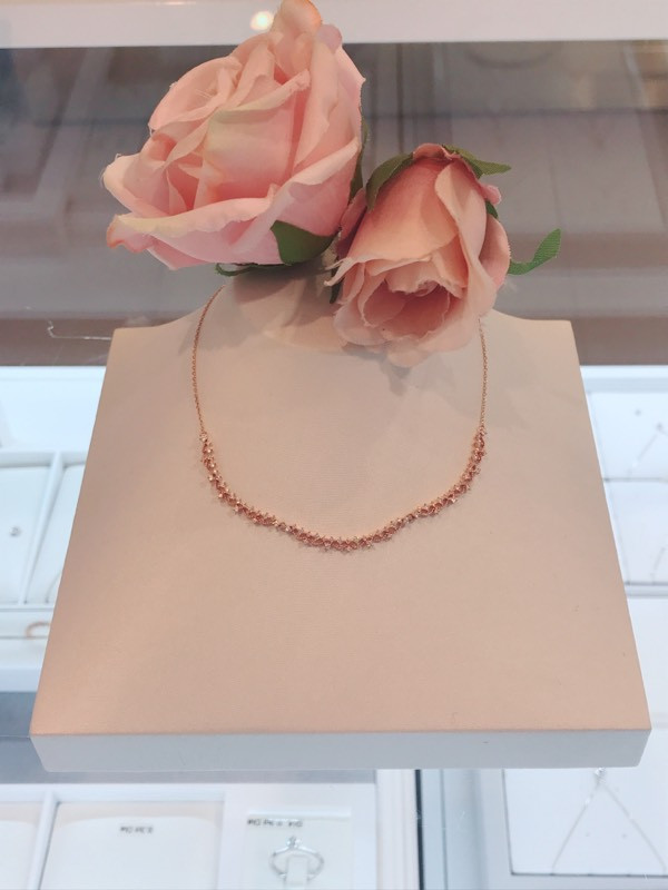 Stonehenge 14k V &amp A Necklace t0464