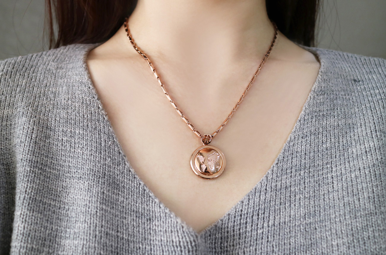 18k Map Pendant 14k Men's Necklace Charm Pink G