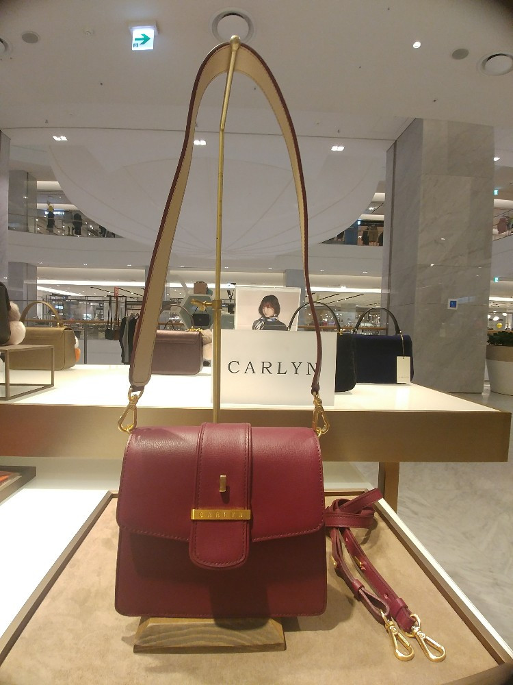 <b><p>Carlin New Hester Back H77362010 Atndance</p></b><b><p>カーリンニューヘスターバックH77362010出勤ファッション卒業式キュートミニサイズのクロスバック</p></b><br /><br /><p align='center'>