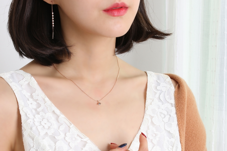 Lucky Symbol 14K Evil Eye Ruff Diamond Necklace 14