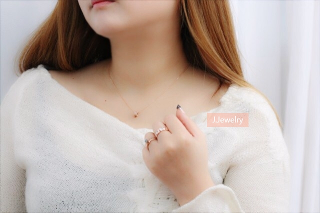 14k 18k Lovely Cubic Necklace 30s Luxurious Gift C