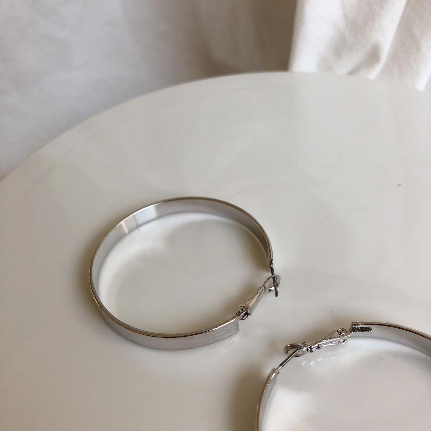 <b><p>Noi Bold Ring earrs silver Pl drop Unbalanced</p></b><b><p>ノイ ボールド リングピアス シルバー パロップ アンバランス 925 ギフト</p></b><br /><br /><p align='center'>