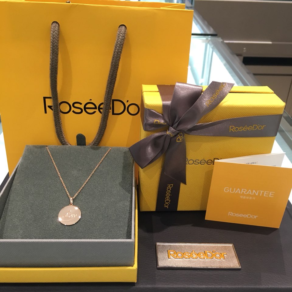 Roger de Llover necklace 381500271 PG