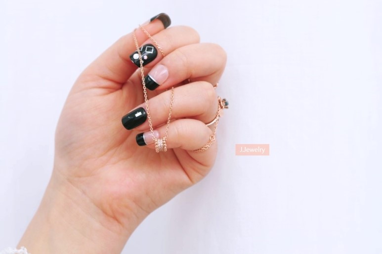 14k 18k Lovely Cubic Necklace 30s Luxurious Gift C