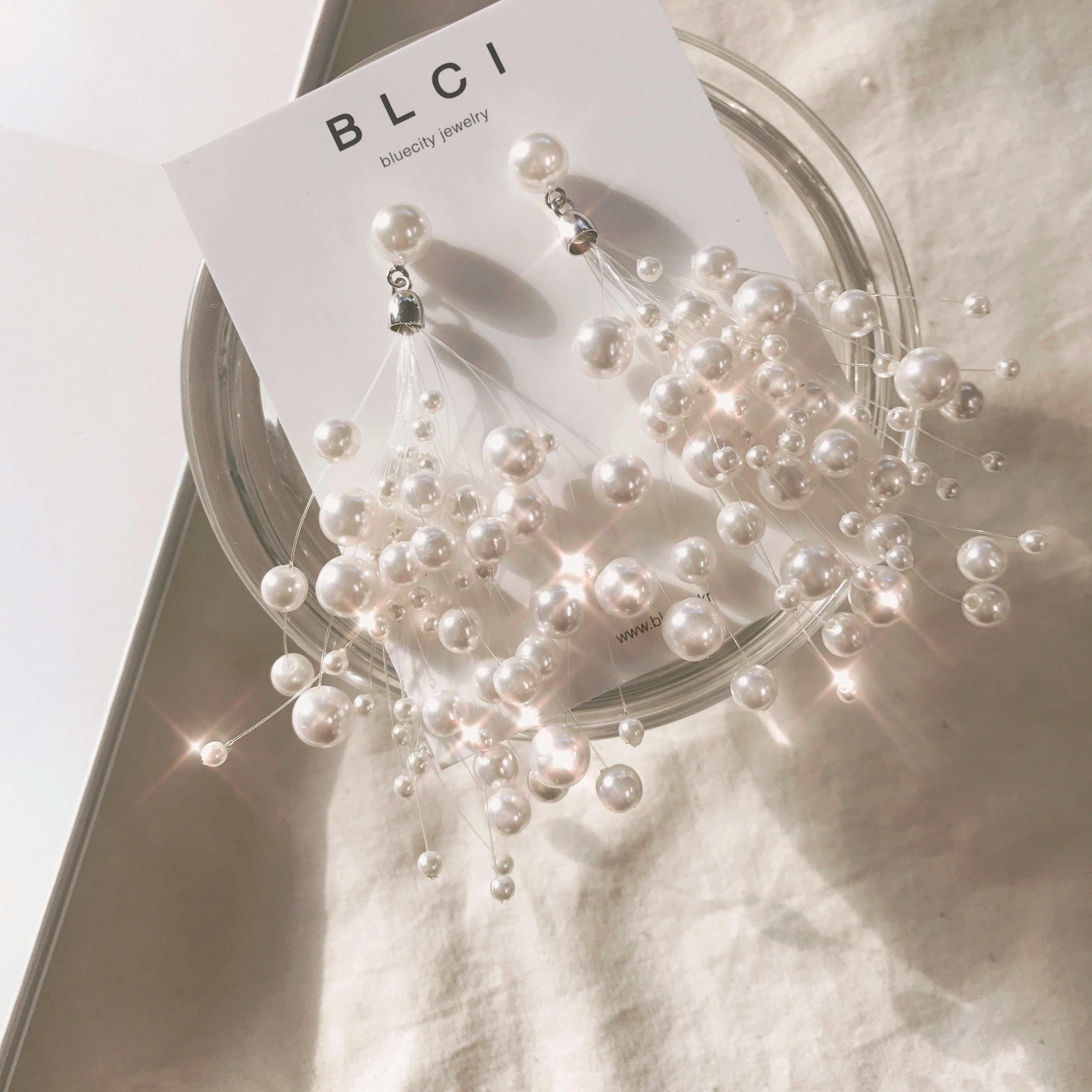 <b><p>Order rush Silv fing Moss flow Pearl god</p></b><b><p>注文殺到 ウンチム カスミソウ フラワー 真珠 女神 ドロップ イヤリング ボールド</p></b><br /><br /><p align='center'>