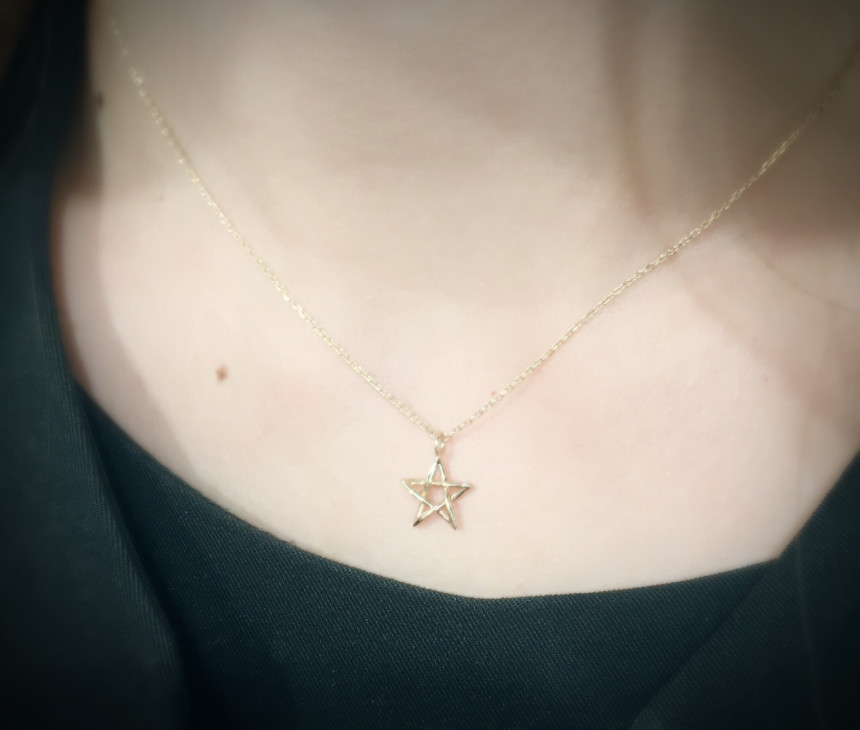 Tua Hua 14K Star Necklace TT0033