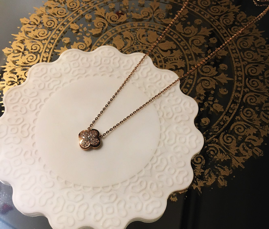 14K Clover Necklace to make me a luxury Four-leaf 