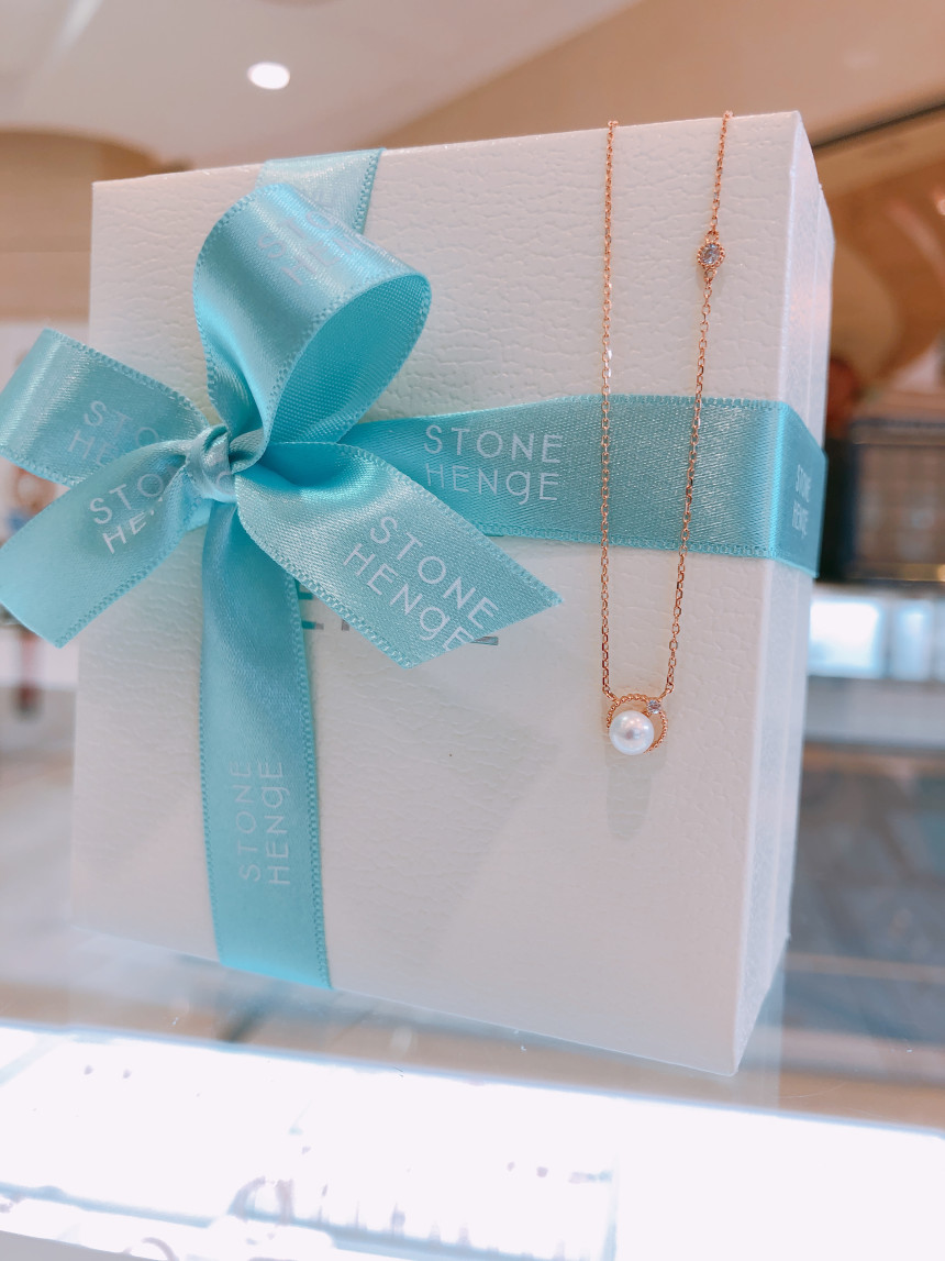 Stonehenge 14K Necklace T0737