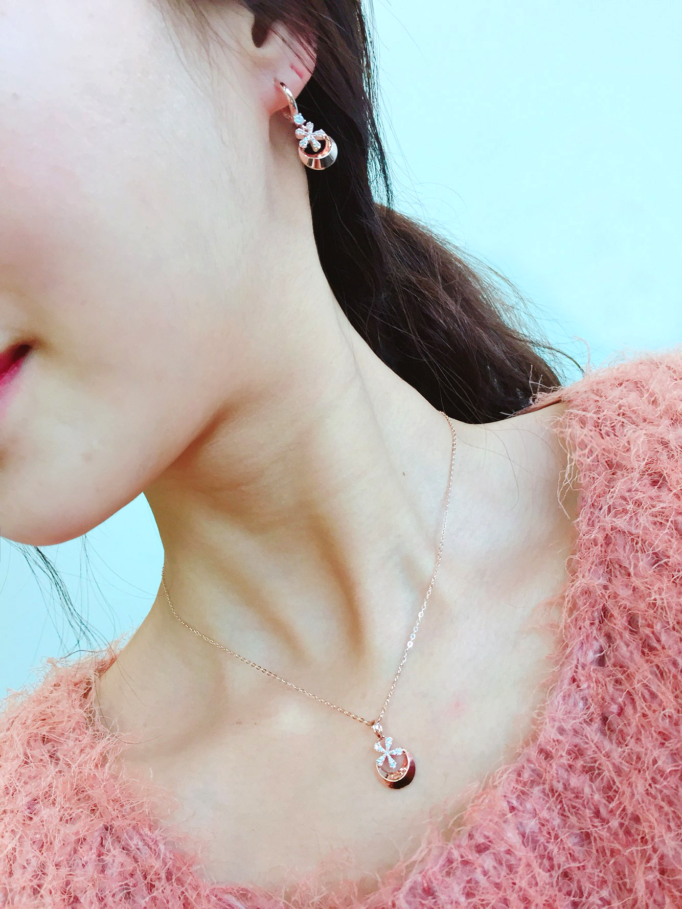 Flower door necklace Women 14k Women 18k points 14