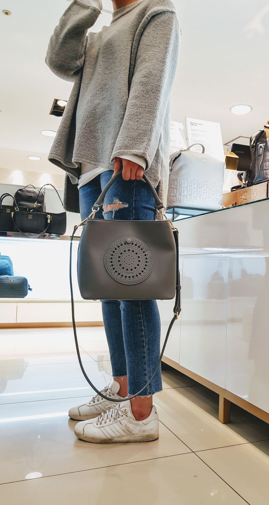 <b><p>Esqre Eyelet Shoulder Cross EC8SHB950GY Gray</p></b><b><p>エスクァイアアイレットショルダークロスEC8SHB950GYグレーゲストコーディネートデイリー結婚式</p></b><br /><br /><p align='center'>