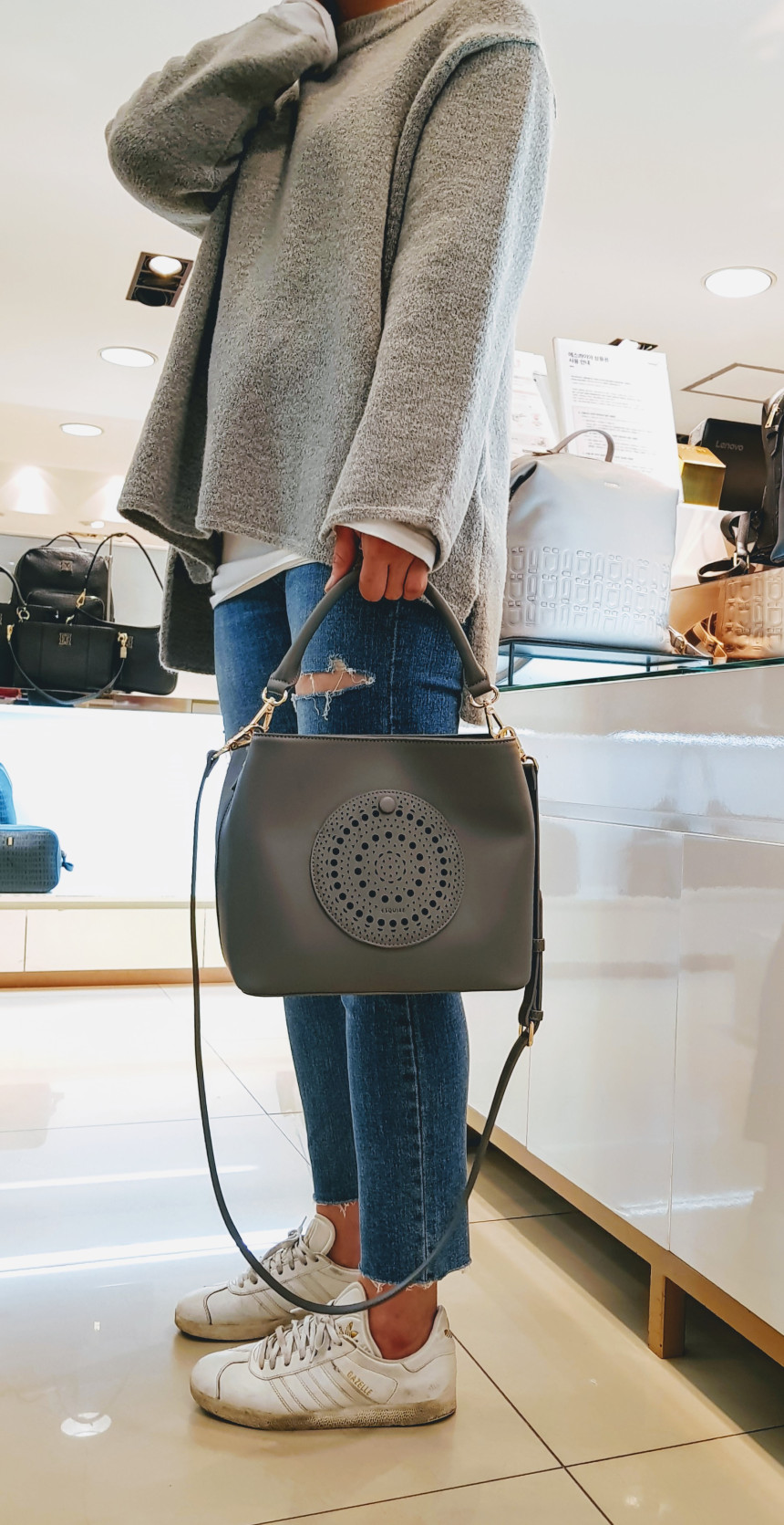 <b><p>Esqre Eyelet Shoulder Cross EC8SHB950GY Gray</p></b><b><p>エスクァイアアイレットショルダークロスEC8SHB950GYグレーゲストコーディネートデイリー結婚式</p></b><br /><br /><p align='center'>