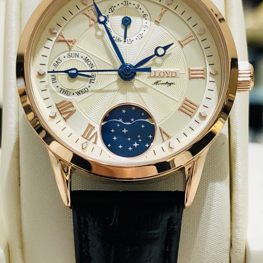 <b><p>Lloyd Heritage classic Moon Phe couple ath</p></b><b><p>ロイド ヘリテージ クラシック ムーンフェイズ カップル レザー 時計</p></b><br /><br /><p align='center'>